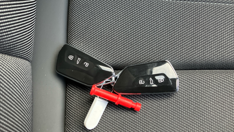 CUPRA Tavascan 210kW V1 77kWh 5dr Auto Electric Estate